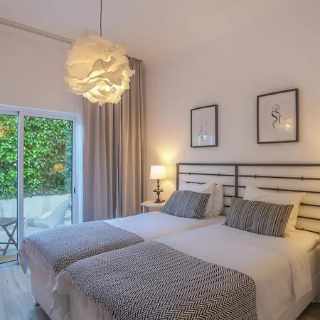 Bed & Breakfast Casa Luisandra Boutique 3*