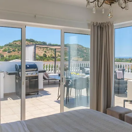 Casa Luisandra Boutique Bed & Breakfast 3*