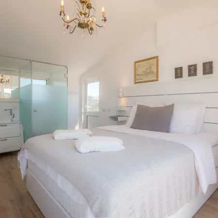 Casa Luisandra Boutique Bed & Breakfast Luz